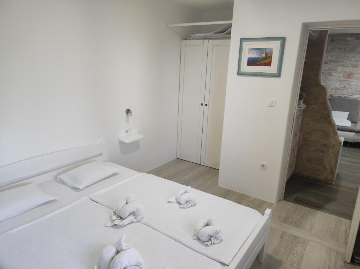 Luxury Apartment Alba With Pool Канфанар Екстер'єр фото
